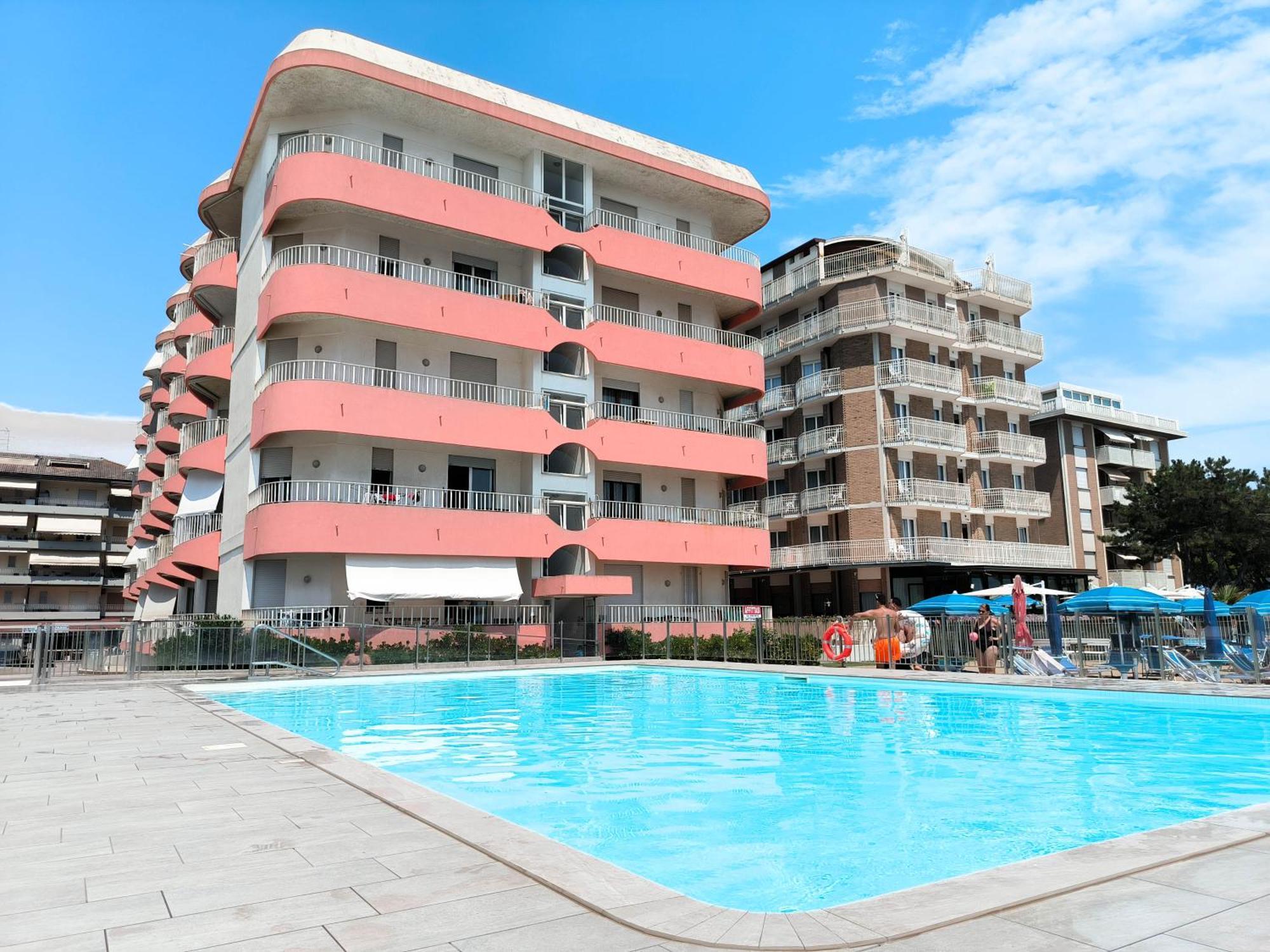 Apollo Fronte Mare Lejlighed Lido di Jesolo Eksteriør billede